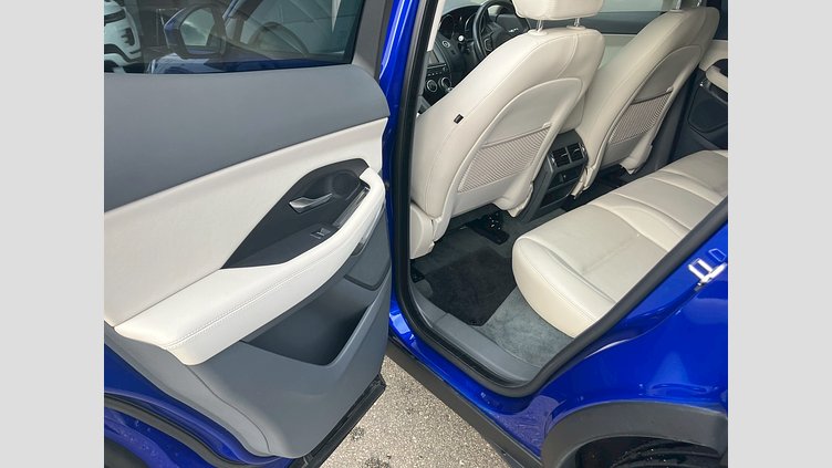 2018 認定中古車 Jaguar E-Pace シージアムブルー D180 オートマチック全輪駆動 S