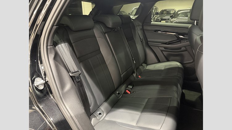 2024 認定中古車 Land Rover Range Rover Evoque サントリーニブラック D200マイルドハイブリッド（ディーゼル） Standard Wheelbase DYNAMIC SE
