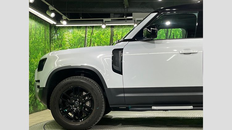 2021 認定中古車 Land Rover Defender 110 ユーロンホワイト D300 AWD（AT） S