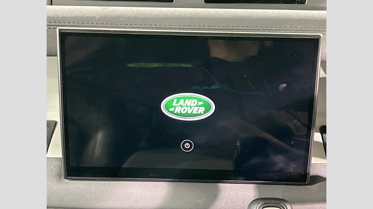 2021 認定中古車 Land Rover Defender 110 ユーロンホワイト D300 AWD（AT） S