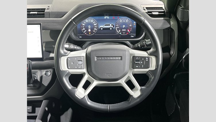 2021 認定中古車 Land Rover Defender 110 ユーロンホワイト D300 AWD（AT） S