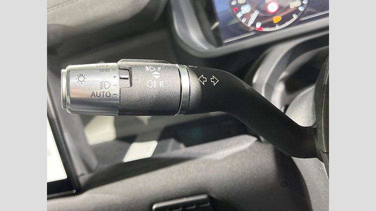 2021 認定中古車 Land Rover Defender 110 ユーロンホワイト D300 AWD（AT） S