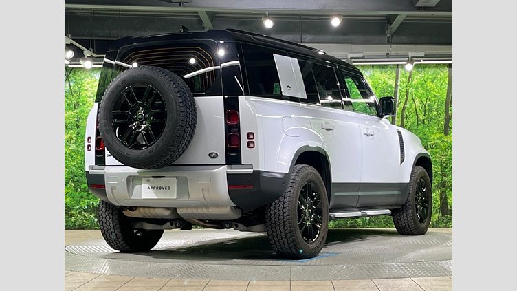 2021 認定中古車 Land Rover Defender 110 ユーロンホワイト D300 AWD（AT） S