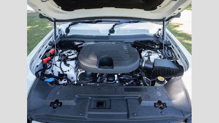 2022 Approved Land Rover Defender 110 Fuji White 4WD Auto D350 HSE X-Dynamic