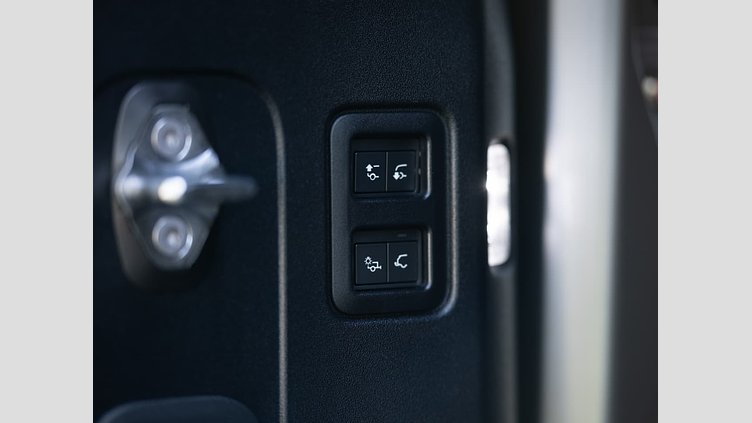 2022 Approved Land Rover Defender 110 Fuji White 4WD Auto D350 HSE X-Dynamic