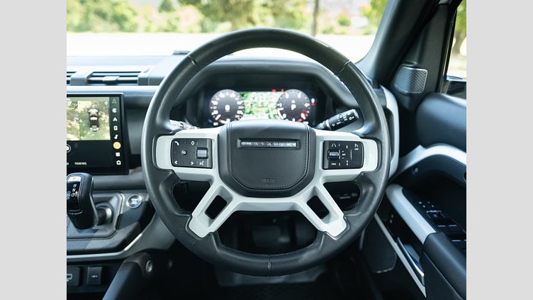 2023 Approved Land Rover Defender 110 Fuji White 4WD D300 HSE X-Dynamic
