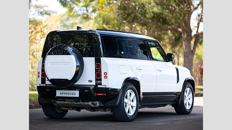 2023 Approved Land Rover Defender 110 Fuji White 4WD D300 HSE X-Dynamic