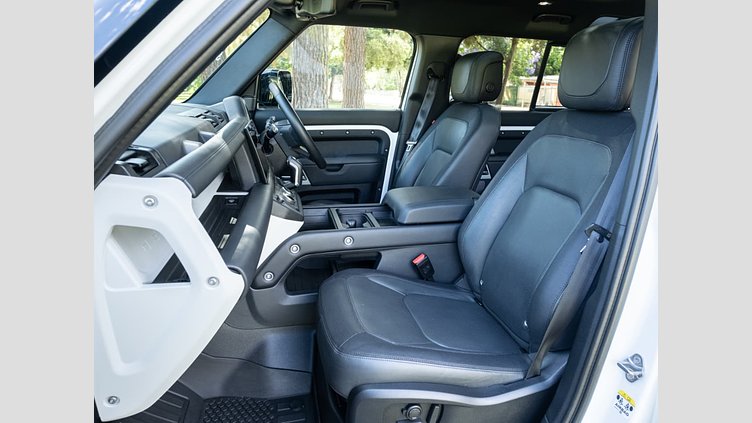 2023 Approved Land Rover Defender 110 Fuji White 4WD D300 HSE X-Dynamic