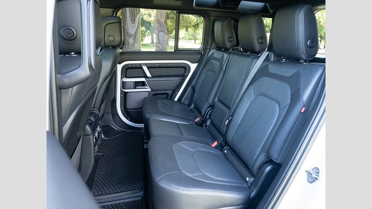 2023 Approved Land Rover Defender 110 Fuji White 4WD D300 HSE X-Dynamic