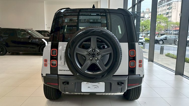 2026 新車 Land Rover Defender 110 Borasco Grey D250   X-Dynamic SE