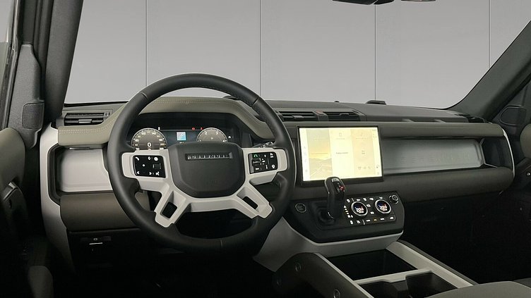 2024 Approved Land Rover Defender 110 Silicon Silver D300 Diesel MHEV X-Dynamic SE