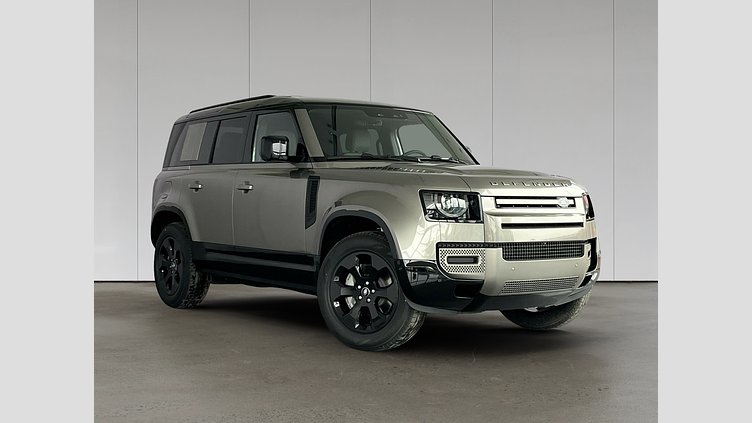 2024 Approved Land Rover Defender 110 Silicon Silver D300 Diesel MHEV X-Dynamic SE