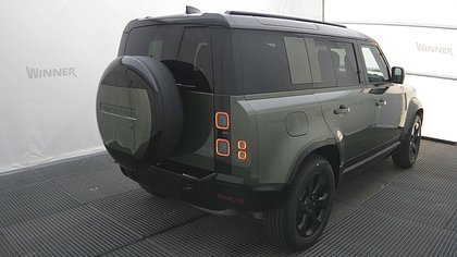 Defender 110 3
