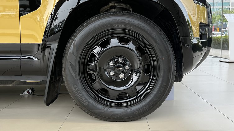 2025 新車 Land Rover Defender 110 (1MY) Deep Sandglow Yellow 沙光深黃 D350  輕油電混合 Trophy Edition in Deep Sandglow Yellow