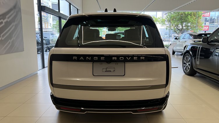 2025 新車 Land Rover Range Rover (1EJ) Ostuni Pearl White 珍珠白 P400 汽油 (輕油電混合) 標準軸距 SE