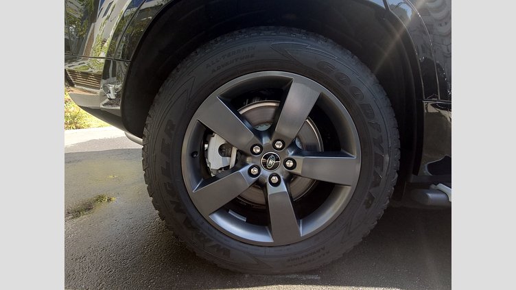 2023 認定中古車 Land Rover Defender 110 サントリーニブラック D300 AWD（AT） X-DYNAMIC HSE