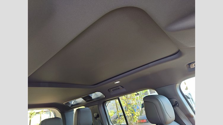 2023 認定中古車 Land Rover Defender 110 サントリーニブラック D300 AWD（AT） X-DYNAMIC HSE