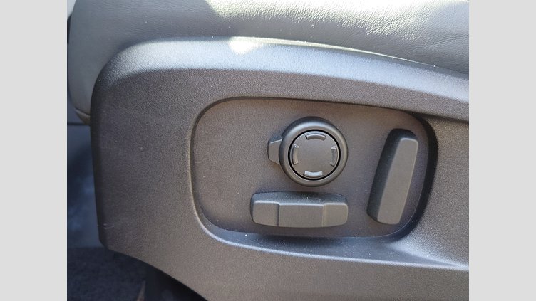 2023 認定中古車 Land Rover Defender 110 サントリーニブラック D300 AWD（AT） X-DYNAMIC HSE