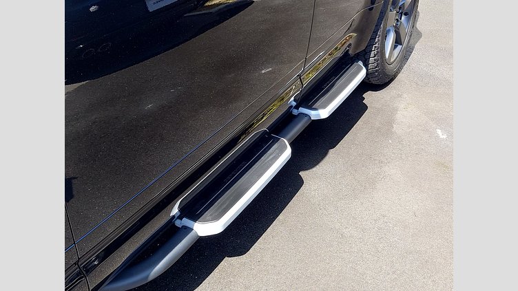 2023 認定中古車 Land Rover Defender 110 サントリーニブラック D300 AWD（AT） X-DYNAMIC HSE