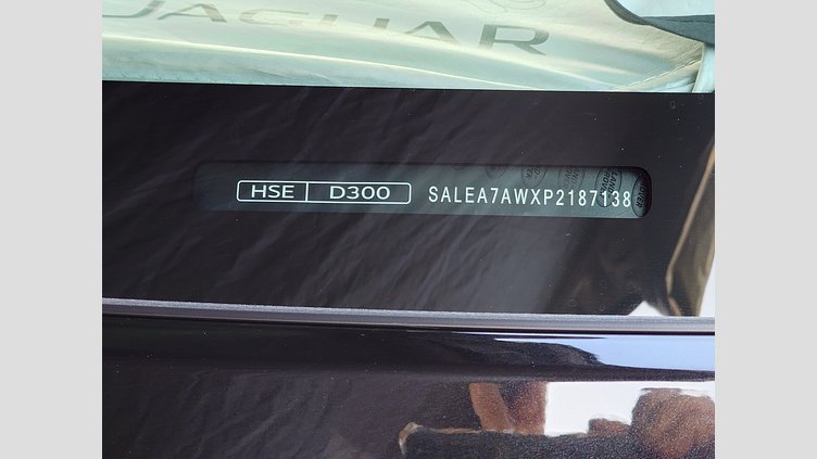 2023 認定中古車 Land Rover Defender 110 サントリーニブラック D300 AWD（AT） X-DYNAMIC HSE