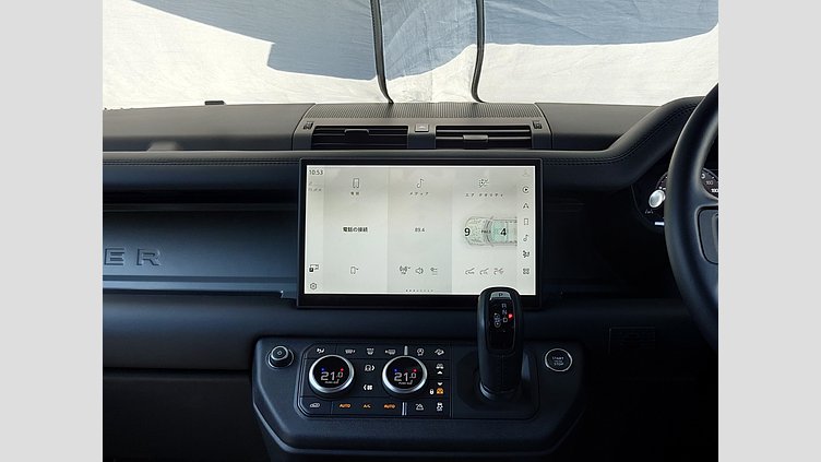 2024 認定中古車 Land Rover Defender 110 フジホワイト D350 ディーゼルマイルドハイブリッド X-Dynamic HSE