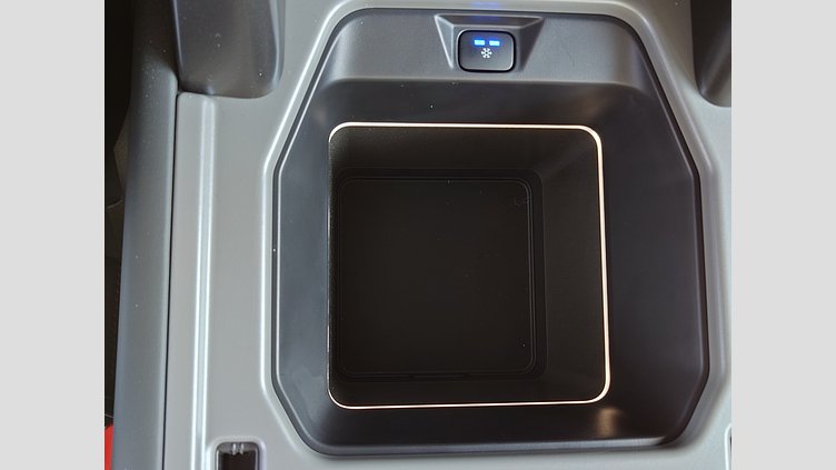 2024 認定中古車 Land Rover Defender 110 フジホワイト D350 ディーゼルマイルドハイブリッド X-Dynamic HSE