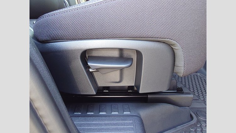 2024 認定中古車 Land Rover Defender 110 フジホワイト D350 ディーゼルマイルドハイブリッド X-Dynamic HSE