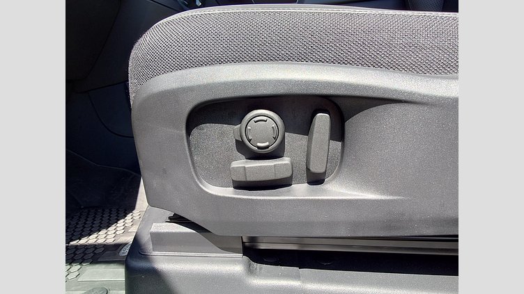 2024 認定中古車 Land Rover Defender 110 フジホワイト D350 ディーゼルマイルドハイブリッド X-Dynamic HSE