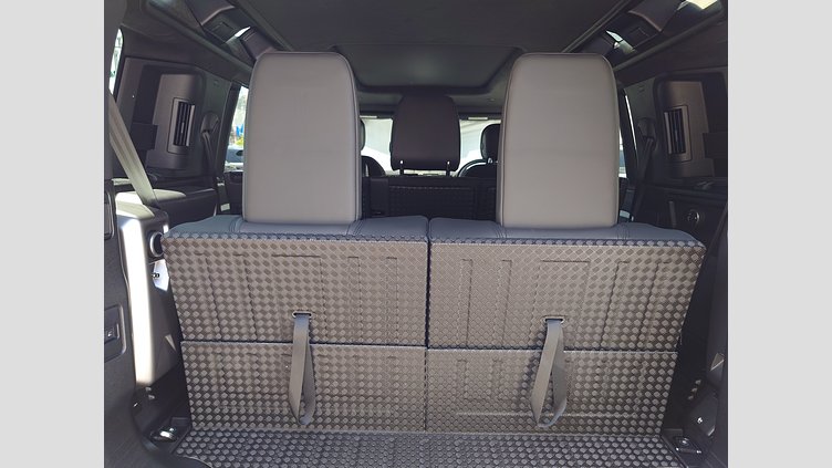 2024 認定中古車 Land Rover Defender 110 フジホワイト D350 ディーゼルマイルドハイブリッド X-Dynamic HSE