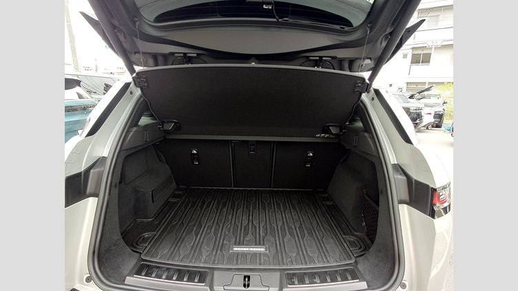 2023 認定中古車 Land Rover Range Rover Evoque ソウルパールシルバー D200 AWD（オートマチック）MHEV R-DYNAMIC SE