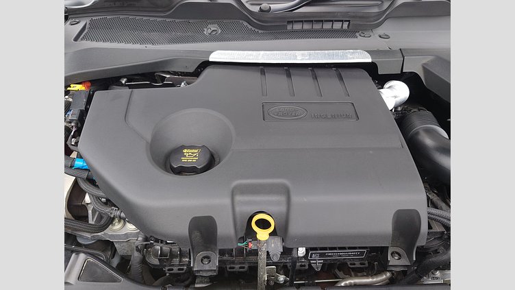 2023 認定中古車 Land Rover Range Rover Evoque ソウルパールシルバー D200 AWD（オートマチック）MHEV R-DYNAMIC SE