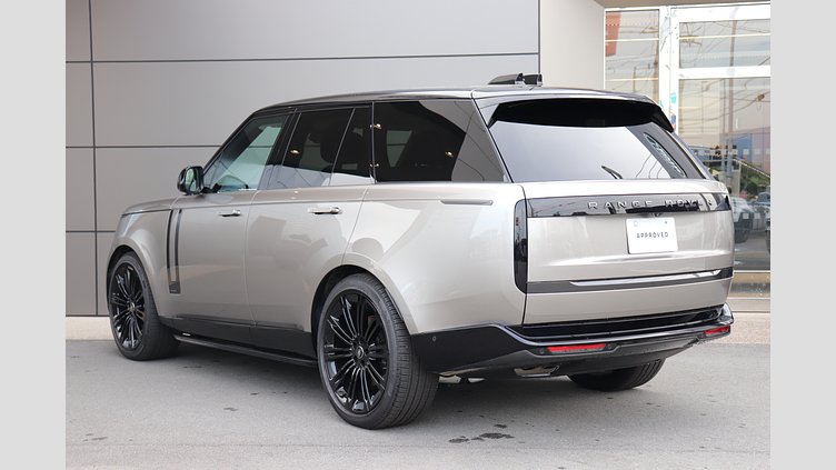 2025 認定中古車 Land Rover Range Rover フラックスシルバー - グロスフィニッシュ D350 AWD MHEV（AT） スタンダードホイールベース Autobiography
