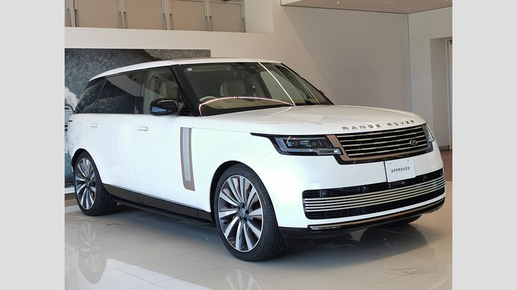 2023 認定中古車 Land Rover Range Rover アイシーホワイト - グロスフィニッシュ 615 AWD（AT） ロングホイールベース SV