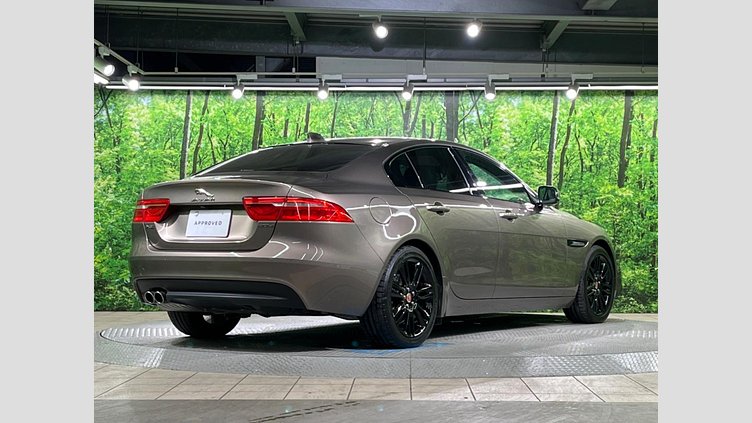 2016 認定中古車 Jaguar XE Kaikoura Stone 2WD プレステージ