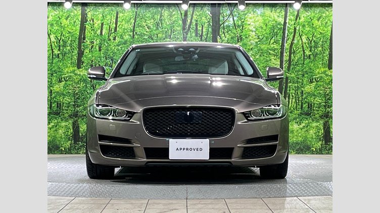 2016 認定中古車 Jaguar XE Kaikoura Stone 2WD プレステージ