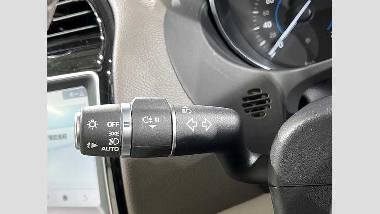 2016 認定中古車 Jaguar XE Kaikoura Stone 2WD プレステージ