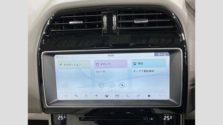 2016 認定中古車 Jaguar XE Kaikoura Stone 2WD プレステージ