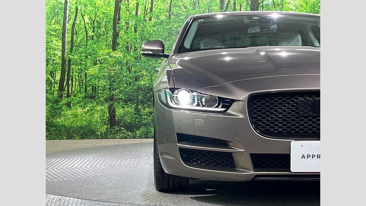 2016 認定中古車 Jaguar XE Kaikoura Stone 2WD プレステージ