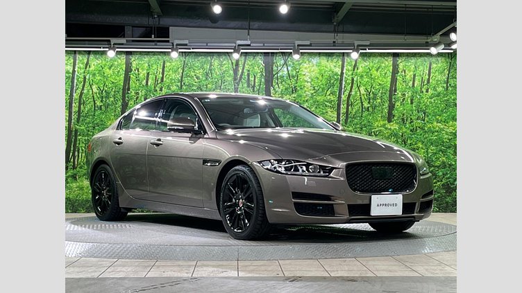 2016 認定中古車 Jaguar XE Kaikoura Stone 2WD プレステージ