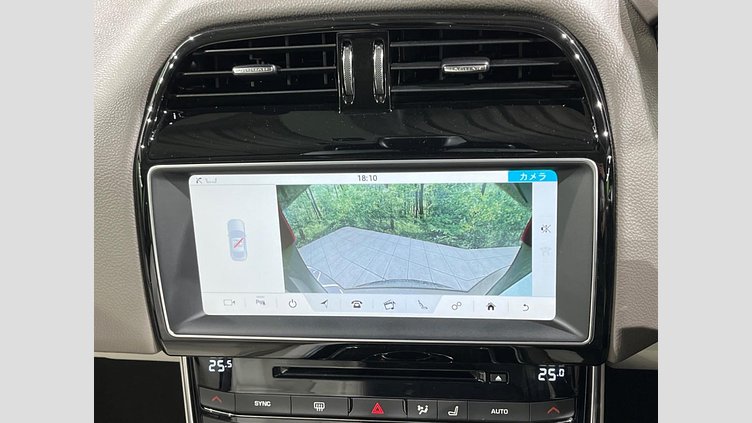 2016 認定中古車 Jaguar XE Kaikoura Stone 2WD プレステージ