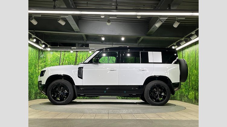 2025 認定中古車 Land Rover Defender 110 フジホワイト P300 ガソリン X-Dynamic SE