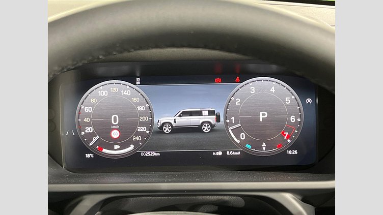 2025 認定中古車 Land Rover Defender 110 フジホワイト P300 ガソリン X-Dynamic SE