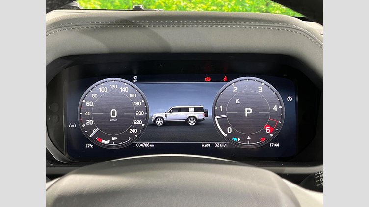 2024 認定中古車 Land Rover Defender 130 サントリーニブラック D350 ディーゼルマイルドハイブリッド X-Dynamic SE