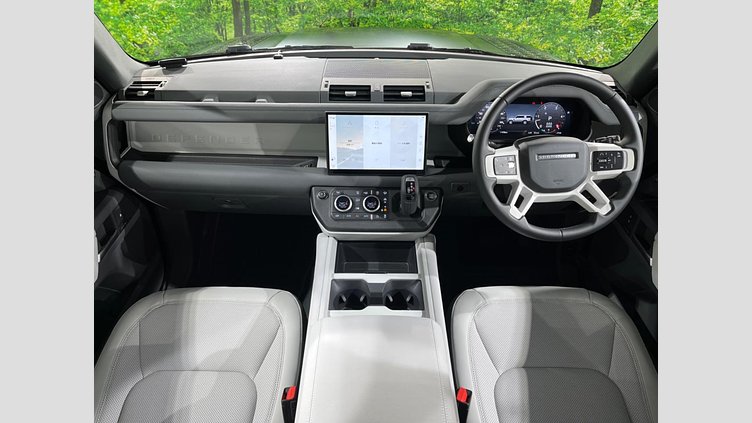 2024 認定中古車 Land Rover Defender 130 サントリーニブラック D350 ディーゼルマイルドハイブリッド X-Dynamic SE