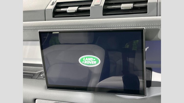 2024 認定中古車 Land Rover Defender 130 サントリーニブラック D350 ディーゼルマイルドハイブリッド X-Dynamic SE