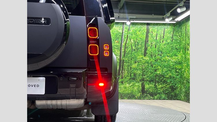2024 認定中古車 Land Rover Defender 130 サントリーニブラック D350 ディーゼルマイルドハイブリッド X-Dynamic SE