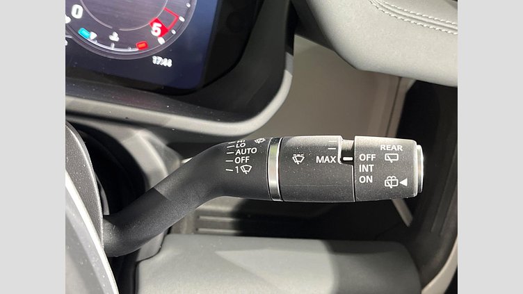 2024 認定中古車 Land Rover Defender 130 サントリーニブラック D350 ディーゼルマイルドハイブリッド X-Dynamic SE