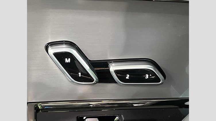2024 認定中古車 Land Rover Range Rover Sport アイガーグレイ P550eプラグインハイブリッド（ガソリン） スタンダードホイールベース Dynamic SE