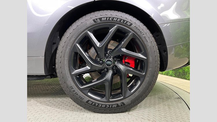2024 認定中古車 Land Rover Range Rover Sport アイガーグレイ P550eプラグインハイブリッド（ガソリン） スタンダードホイールベース Dynamic SE