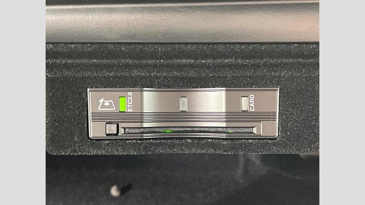 2024 認定中古車 Land Rover Range Rover Sport アイガーグレイ P550eプラグインハイブリッド（ガソリン） スタンダードホイールベース Dynamic SE